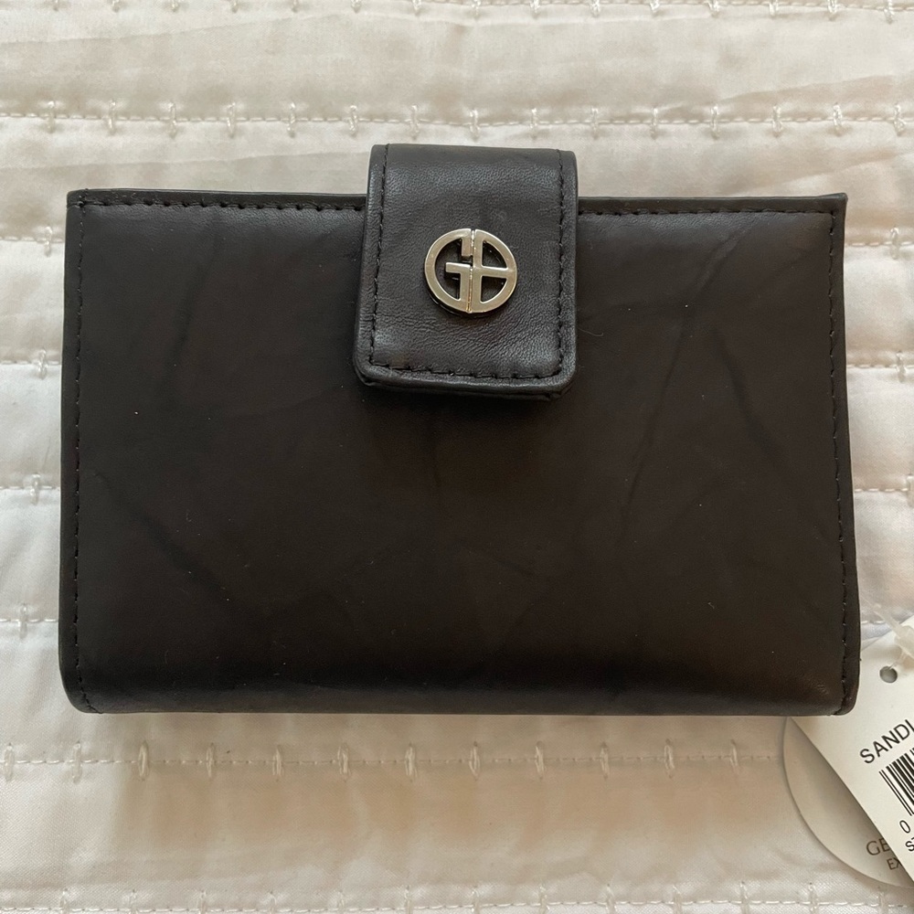 NWT Giani Bernini Black Leather Wallet with Silver Logo